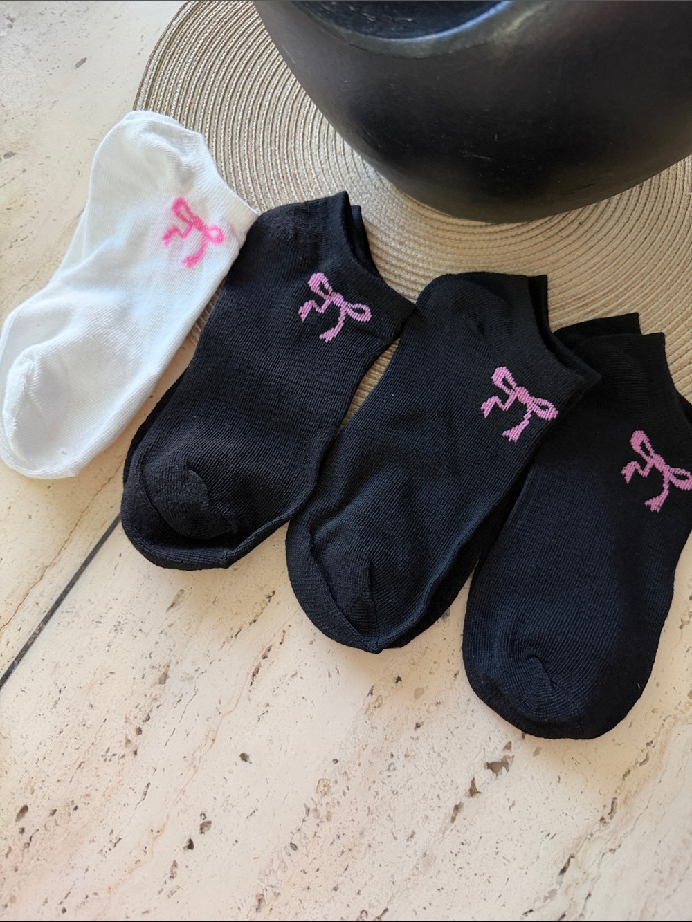 Butter No-Show Socks with Pink Bow Accent - 3 pair Black & 1 Pair White NWOT